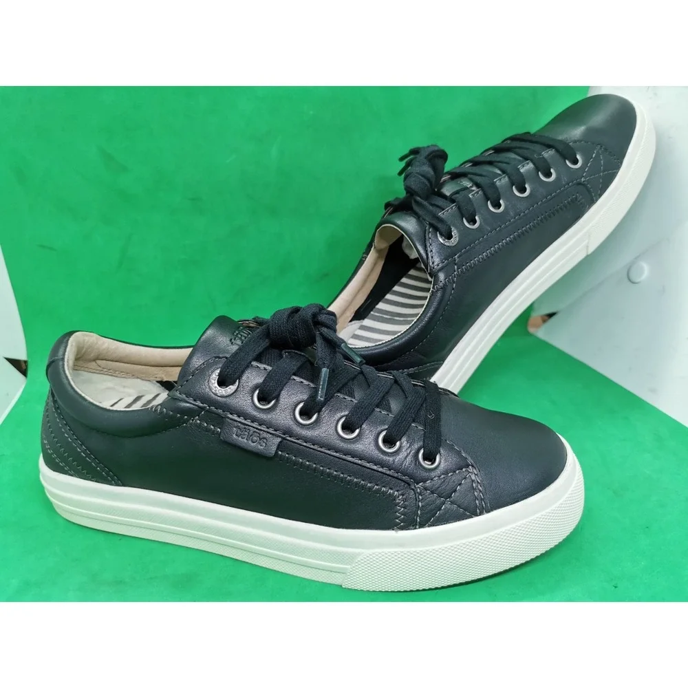 Taos Plim Soul Lux Black Leather Sneakers Womens Size 8.5 Low Top Lace Up Shoes